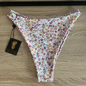 NWT - Skatie Swim Bottom